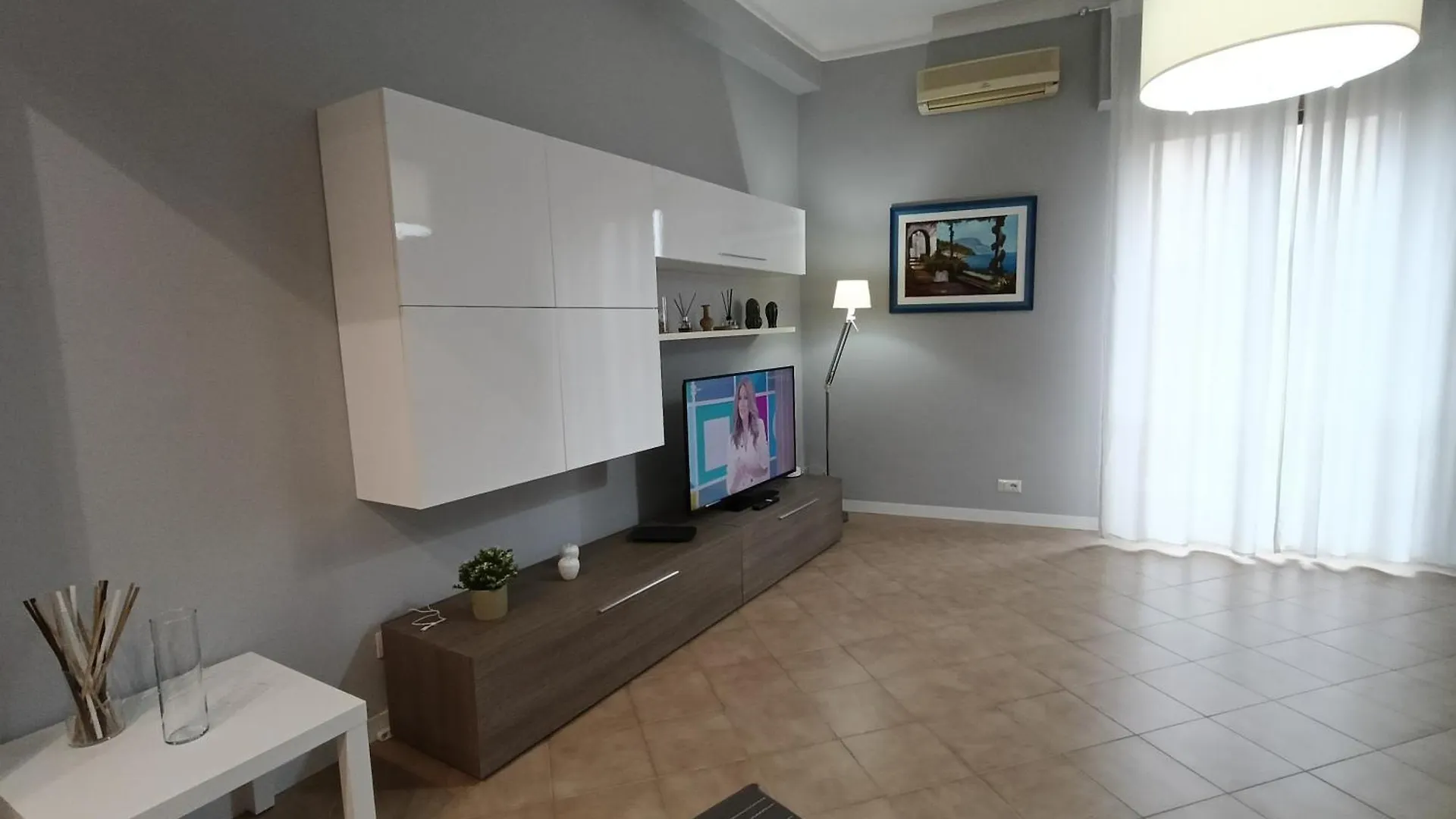Alis Living Apartment - Quadrilocale Ampio A Catania