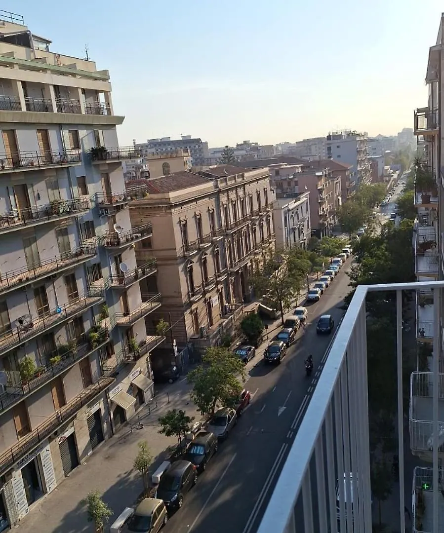 Alis Living Apartment - Quadrilocale Ampio A Catania Italy